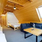 Taternik - 3 Bedrooms - Mountain View アパート ザコパネ