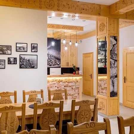 Taternik - 3 Bedrooms - Mountain View