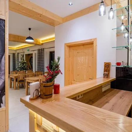 Taternik - 3 Bedrooms - Mountain View