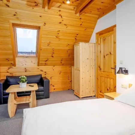 Taternik - 3 Bedrooms - Mountain View Apartment Zakopane